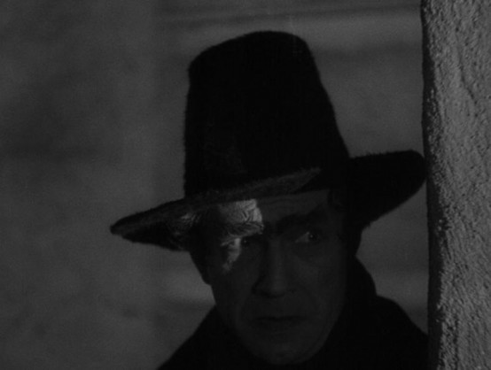 Bela Lugosi in Murders in the Rue Morgue