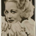 Wynne Gibson 1930s Picturegoer Postcard